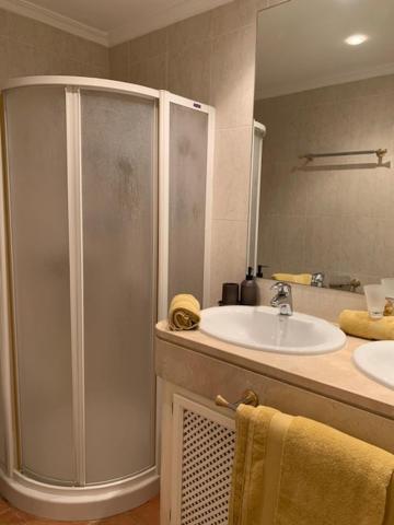 Beach And Golf Resort La Perla Miguel Adults Only Marbellac Extérieur photo
