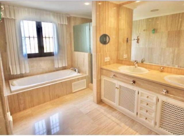Beach And Golf Resort La Perla Miguel Adults Only Marbellac Extérieur photo